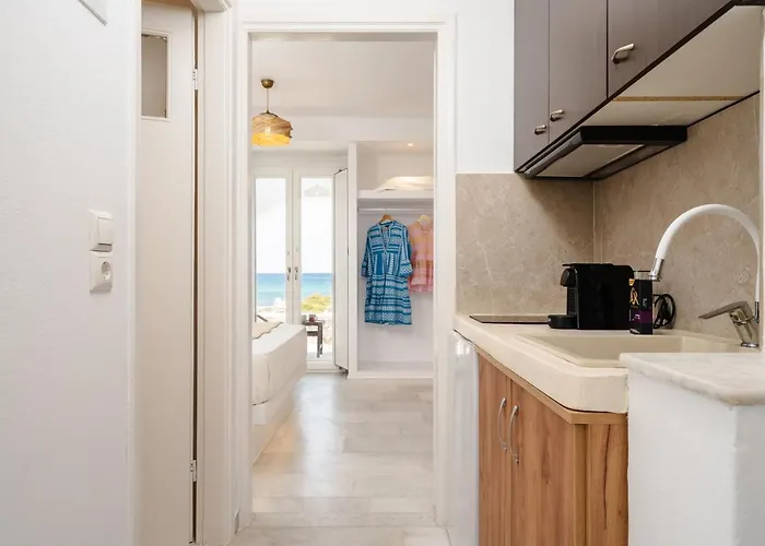 Celestial Seaview Apartments-thiseas Apartamento