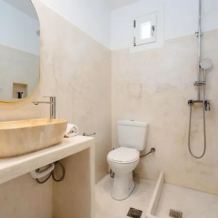 Celestial Seaview Apartments-thiseas דירה *